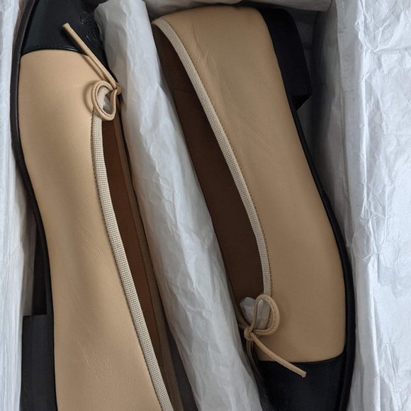 CHANEL Ballerinas in leather - Picture 6 of 12